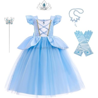 Conjunto fantasia azul claro com vestido longo, tiara, colar, luvas e varinha.