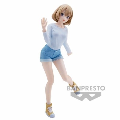 Figura colecionável Banpresto de personagem feminina com roupas casuais