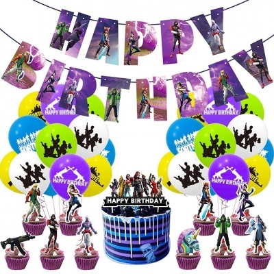 Conjunto de festa de aniversário tema videojogos com balões, pendente e bolo decorado