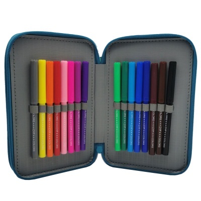 Estojo azul com marcadores coloridos organizados dentro