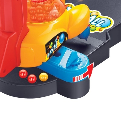 Brinquedo colorido com botão azul e esferas vermelhas e amarelas