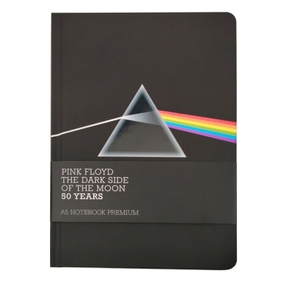 Caderno A5 preto com imagem do prisma e raios coloridos do álbum Pink Floyd Dark Side of the Moon