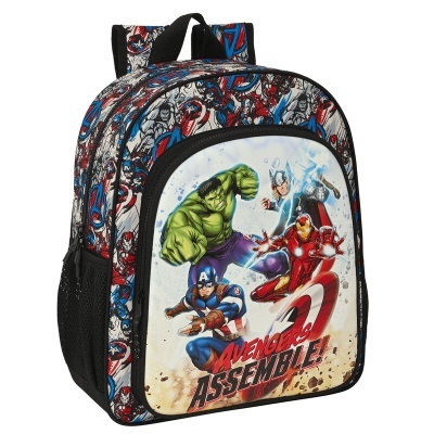 Mochila infantil dos Vingadores com personagens e texto colorido