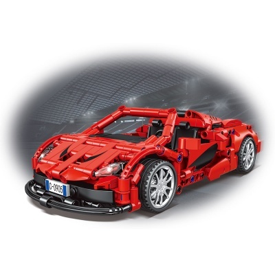 Carro desportivo em miniatura vermelho de blocos com matrícula C-0906