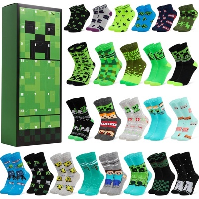 Caixa verde com padrão pixel e vários pares de meias de videojogos coloridas.