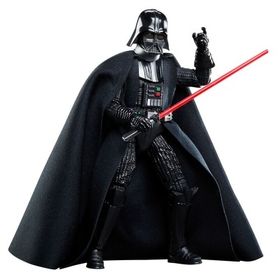 Figura de ação do Darth Vader com capa preta e sabre de luz vermelho