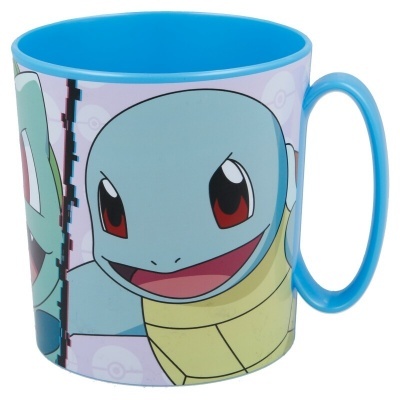 Caneca azul com desenho do personagem Squirtle do Pokémon