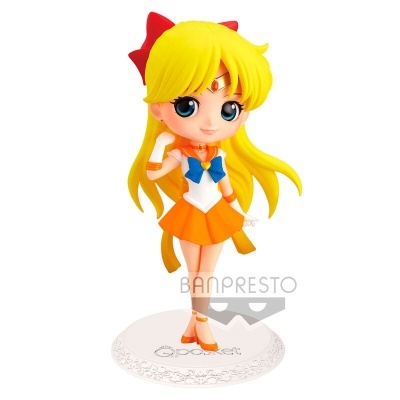 Figura Qposket Banpresto personagem feminina cabelo amarelo vestido laranja branco com laço azul