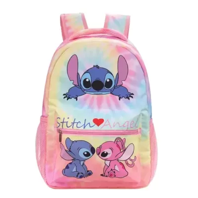 Mochila rosa azul amarelo tie-dye com estampas dos personagens Stitch e Angel.