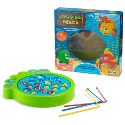 Jogo de pesca infantil com tabuleiro verde e peixes coloridos e caixa azul com texto