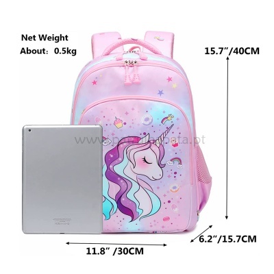 Mochila cor-de-rosa com estampa de unicórnio e medidas indicadas