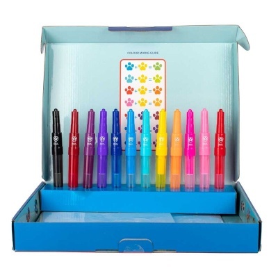 Conjunto de marcadores coloridos organizados em estojo azul com guia de mistura de cores na tampa