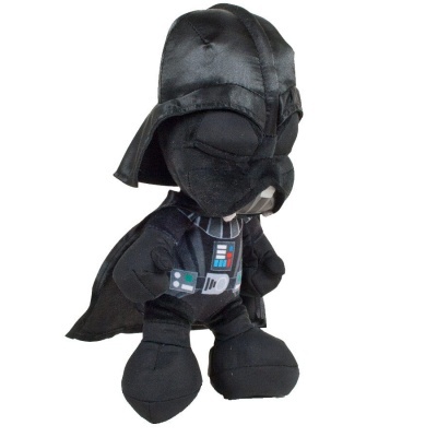 Boneco de pelúcia do Darth Vader preto com capa e capacete
