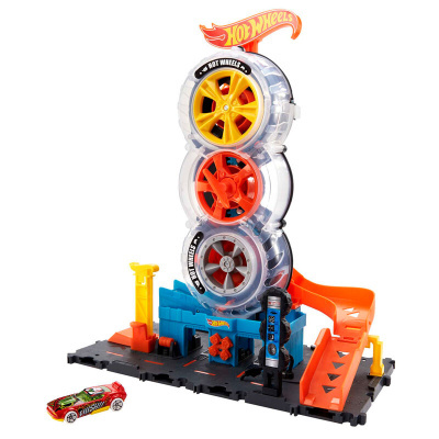 Brinquedo Hot Wheels de pista com rodas e rampa laranja
