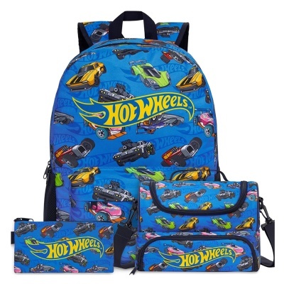 Conjunto Hot Wheels mochila e acessórios azuis com carros estampados.