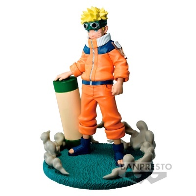 Figura de ação de personagem em fato laranja com base verde e fumo cinzento BANPRESTO
