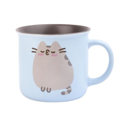 Caneca azul claro com desenho de gato cor-de-rosa cartoon