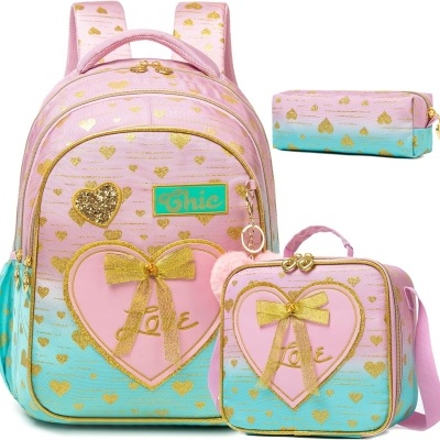 Mochila, bolsa térmica e estojo rosa e azul com corações dourados e palavras Chic e Love