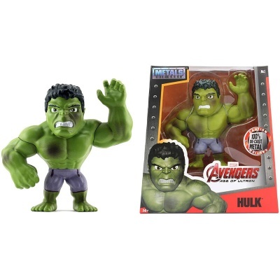 Figura de ação do Hulk verde com calções roxos ao lado da sua embalagem
