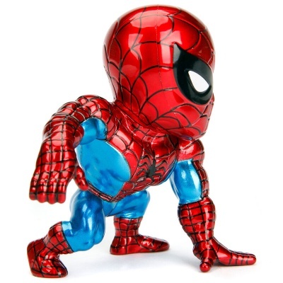 Figura de ação Homem-Aranha com traje vermelho e azul metálico em pose agachada