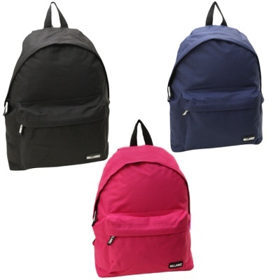 Três mochilas coloridas preto, azul e rosa com bolso frontal e etiqueta MELANGE