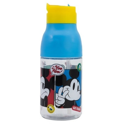 Garrafa plástica transparente com tampa azul e bocal amarelo decorada com Mickey Mouse