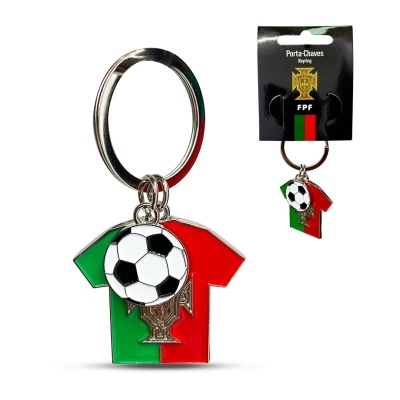 Porta-chaves em forma de t-shirt com bola de futebol e logotipo FPF