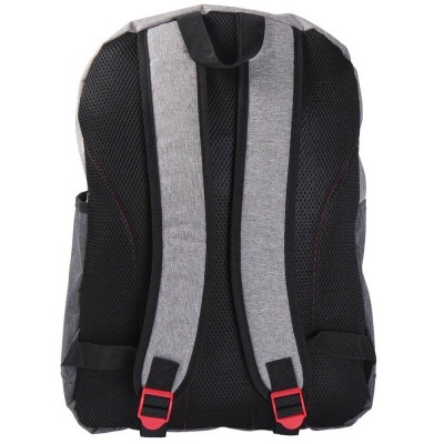 Mochila cinza e preta com alças almofadadas e detalhes vermelhos