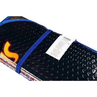 Manta térmica preta para piscina com bordas e alça azuis