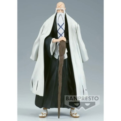 Figura de ação de personagem masculino com roupa tradicional japonesa e bastão