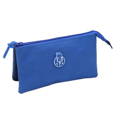 Estojo escolar azul com emblema do FCP e zipper azul