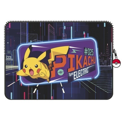 Bolsa preta com estampa do Pikachu e texto em estilo digital neon.