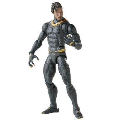 Figura de ação preta e dourada de personagem masculino