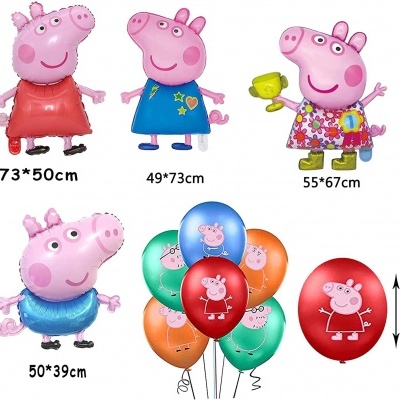 Balões em formatos e cores variadas de personagens animados com dimensões visíveis.