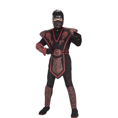 Fantasia infantil de ninja em preto e vermelho com máscara e proteções decoradas.