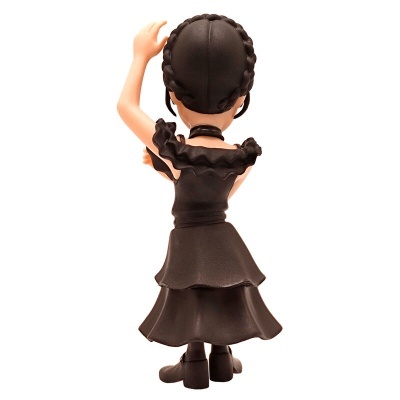 Figura miniatura de mulher com vestido preto vista de costas