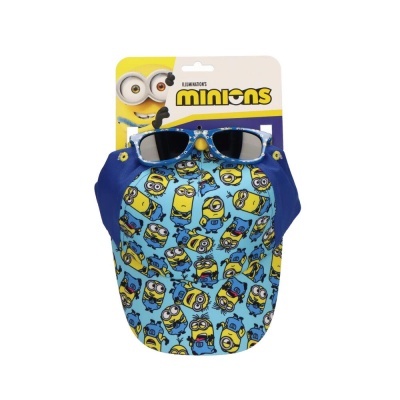 boné azul claro com padrão de Minions e óculos