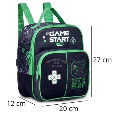 Mochila preta com detalhes verdes e texto 'GAME START' e 'LET'S PLAY'