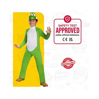 Fato infantil de dinossauro verde e branco com touca, criança a usar