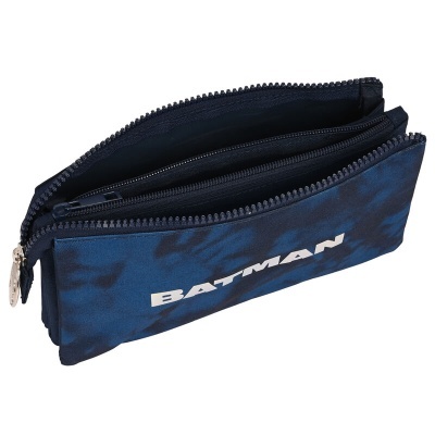 Carteira azul escuro com fecho e texto BATMAN