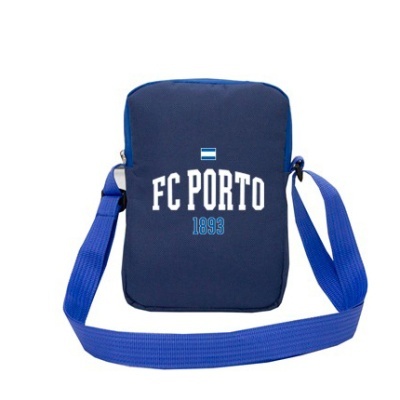 Bolsa de ombro azul escuro com texto FC PORTO 1893 na frente