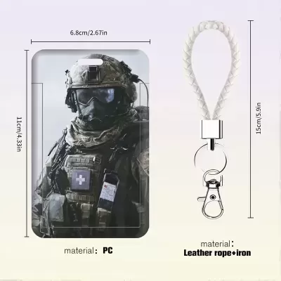 Cartão de identificação com imagem de soldado e cordão branco de couro e ferro