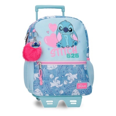 Mochila infantil azul clara com estampados do Stitch e coração rosa, rodas e chaveiro pompom rosa