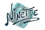 Logótipo da NINETTE com texto manuscrito sobre fundo azul e verde
