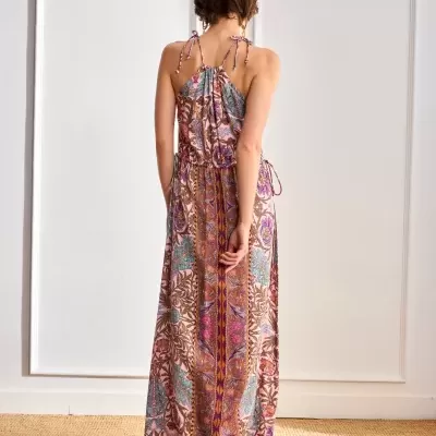 Vestido longo com padrão floral e alças finas, vista traseira