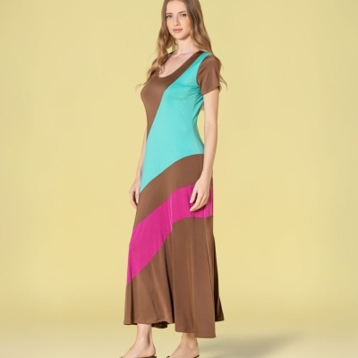 vestido comprido colorblock azul turquesa castanho rosa com mangas curtas