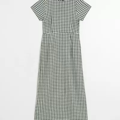 Vestido xadrez preto e branco de manga curta