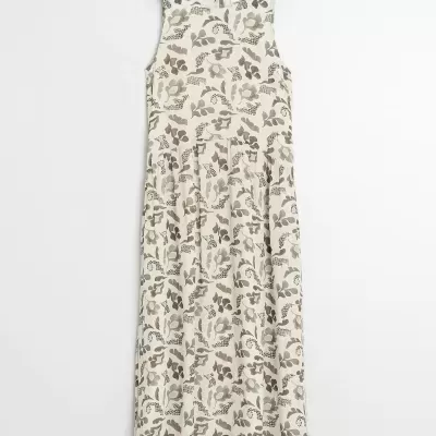 Vestido longo sem mangas com padrão floral creme e castanho
