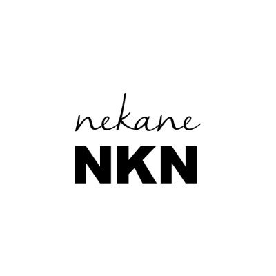Logótipo com as palavras 'nekane' e 'NKN' a preto em fundo branco