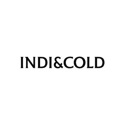 Texto INDÍ&COLD em preto sobre fundo branco